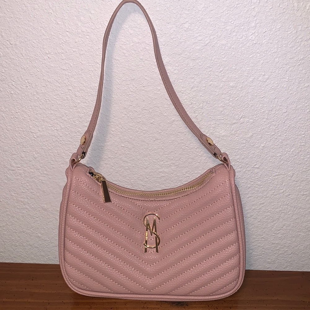 Blush pink Steve Madden small handbag. Gold hardware.